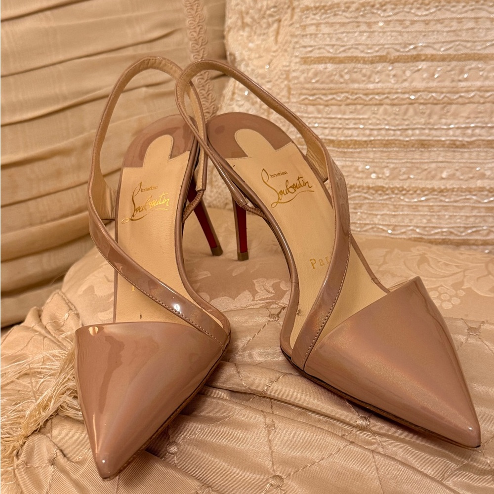 Christian Louboutin Beige Patent Leather Heels